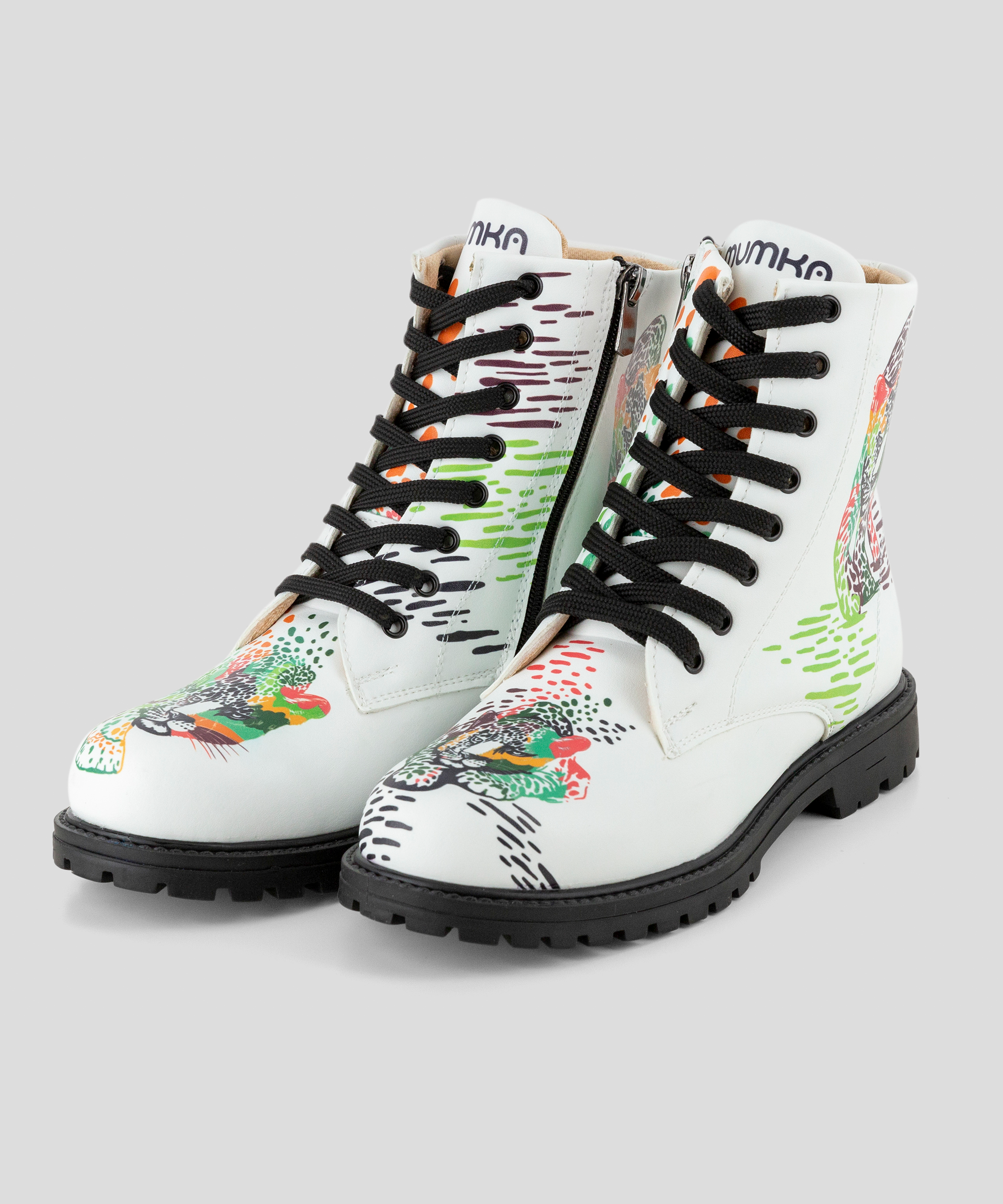 Dr martens 2025 tiger boots
